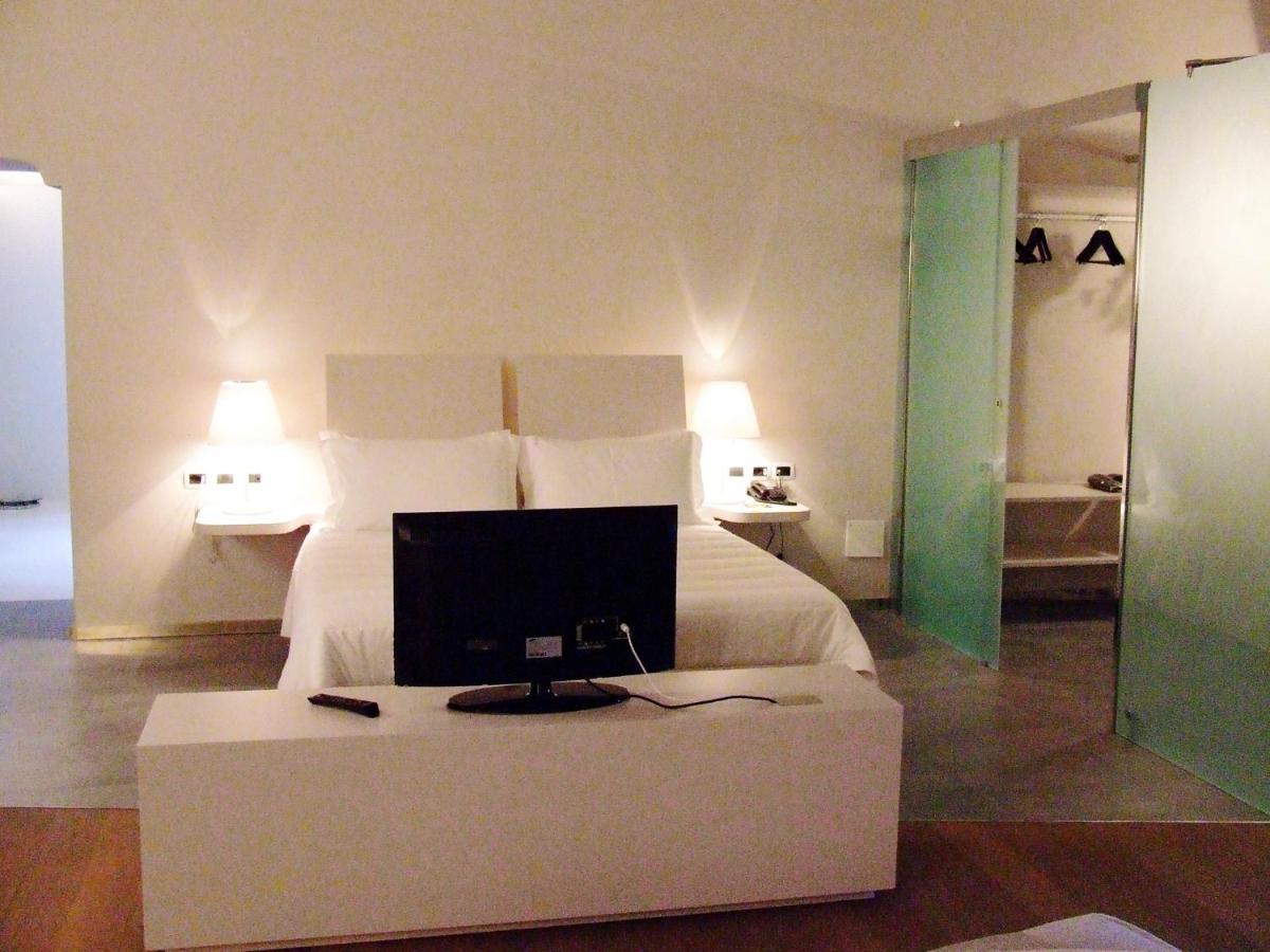 Montaldo Castle & Resort Montaldo Torinese ภายนอก รูปภาพ